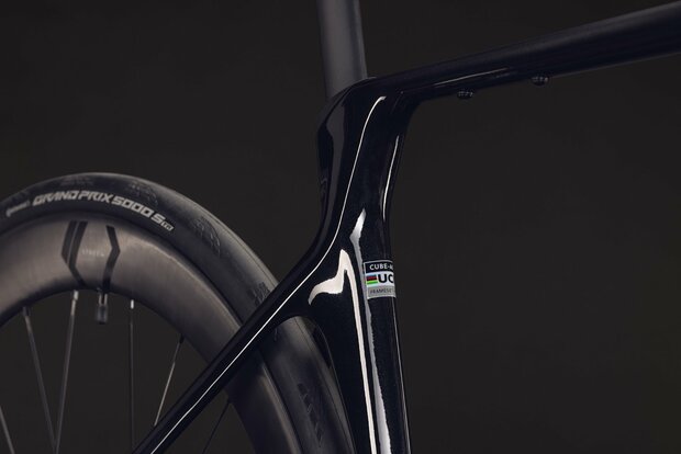 Cube Agree C:62 SLT Dura Ace di2 